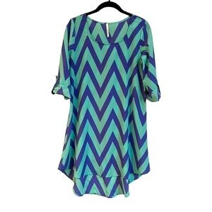 YETTS, WOMENS CASUAL & COMFY CHEVRON HI LOW DRESS. FULL FLOWING SKIRT. SIZE M